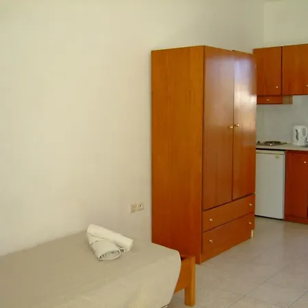 Aparthotel Millenium 2*